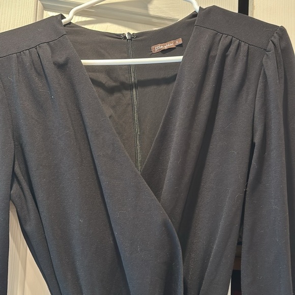 J McLaughlin Black Wrap jumpsuit with V-Neck - Picture 11 of 13